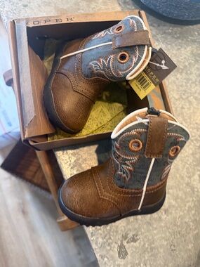 Roper infant cowboy boots nwt